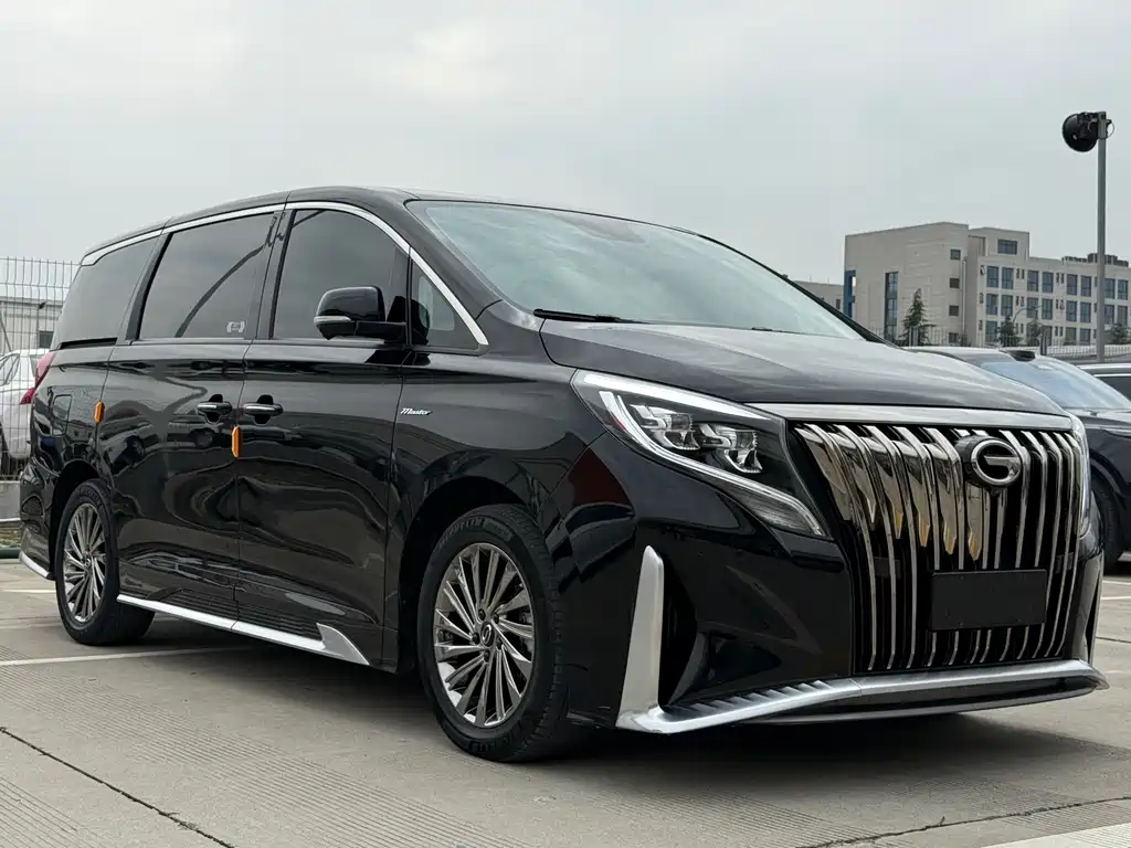 GAC Motor Trumpchi M8 2022 — фото 3