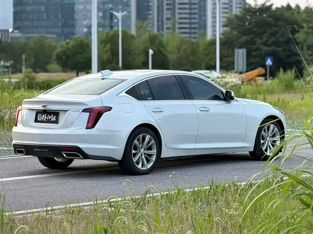 Cadillac CT5 2024 — фото 9