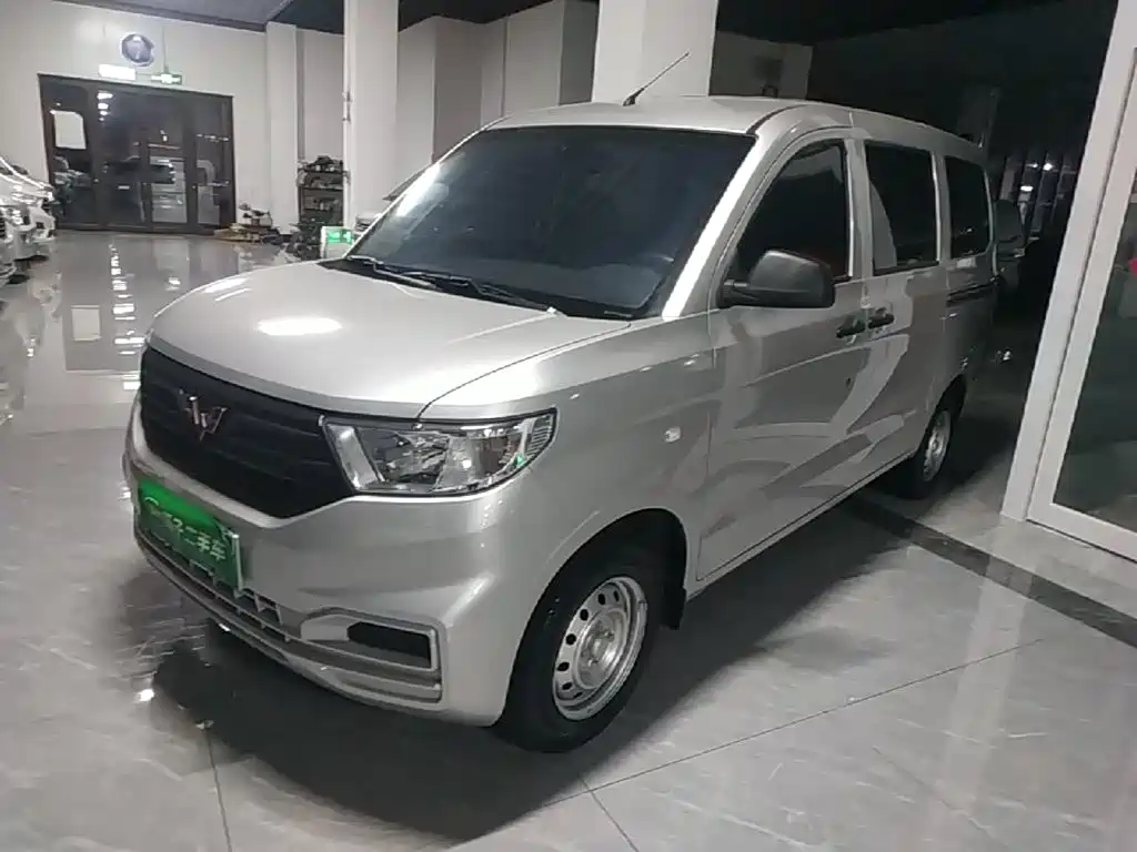 Wuling Hongguang V 2026 — фото 1