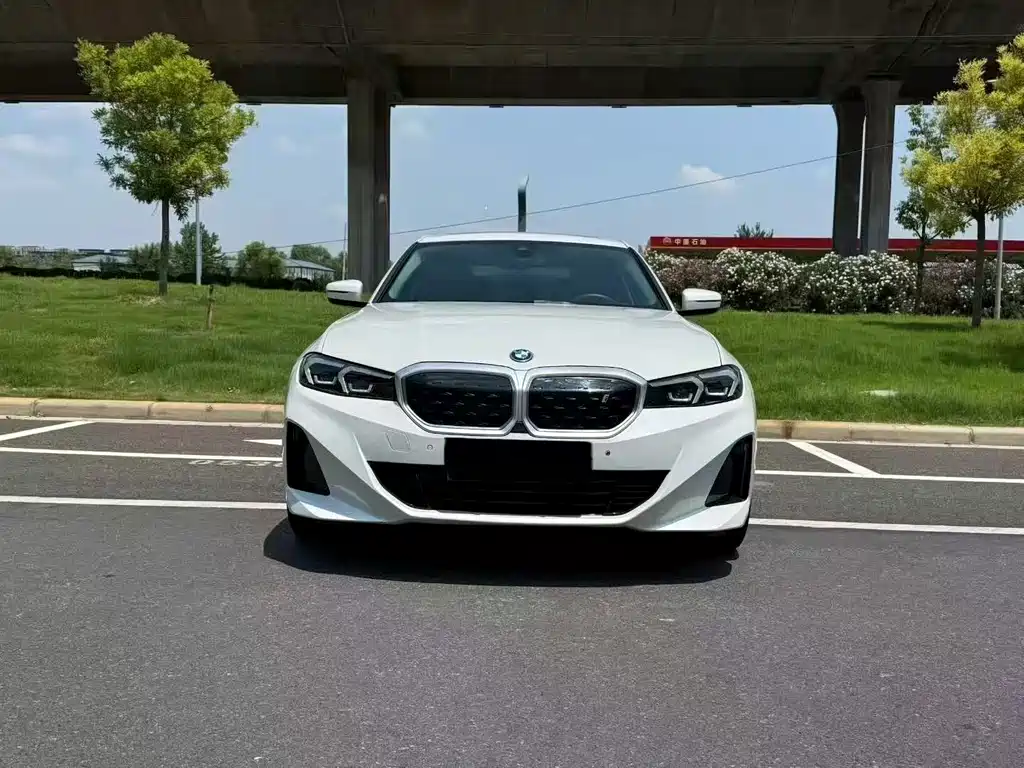 BMW i3 2024
