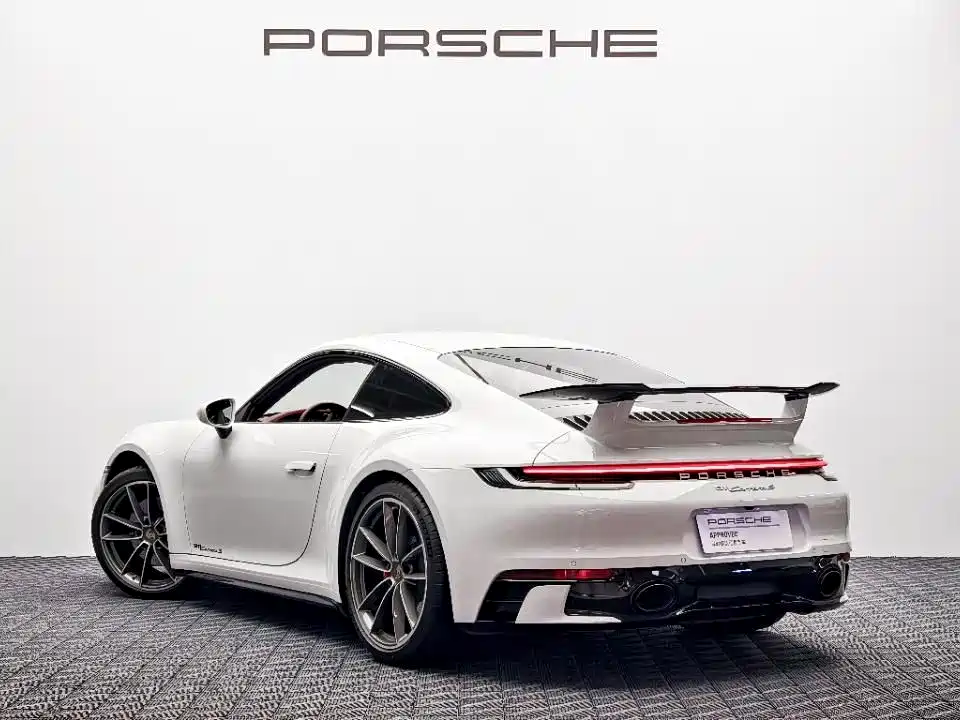 Porsche 911 2023 — фото 6