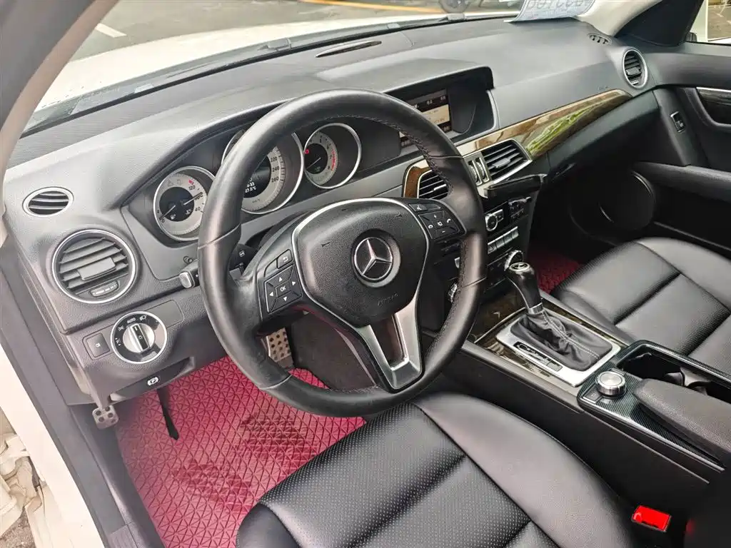 Mercedes-Benz C-Class 2014 — фото 8