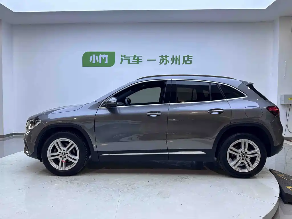 Mercedes-Benz GLA 2021