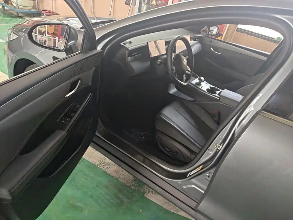 BYD Qin PLUS 2025 — фото 16
