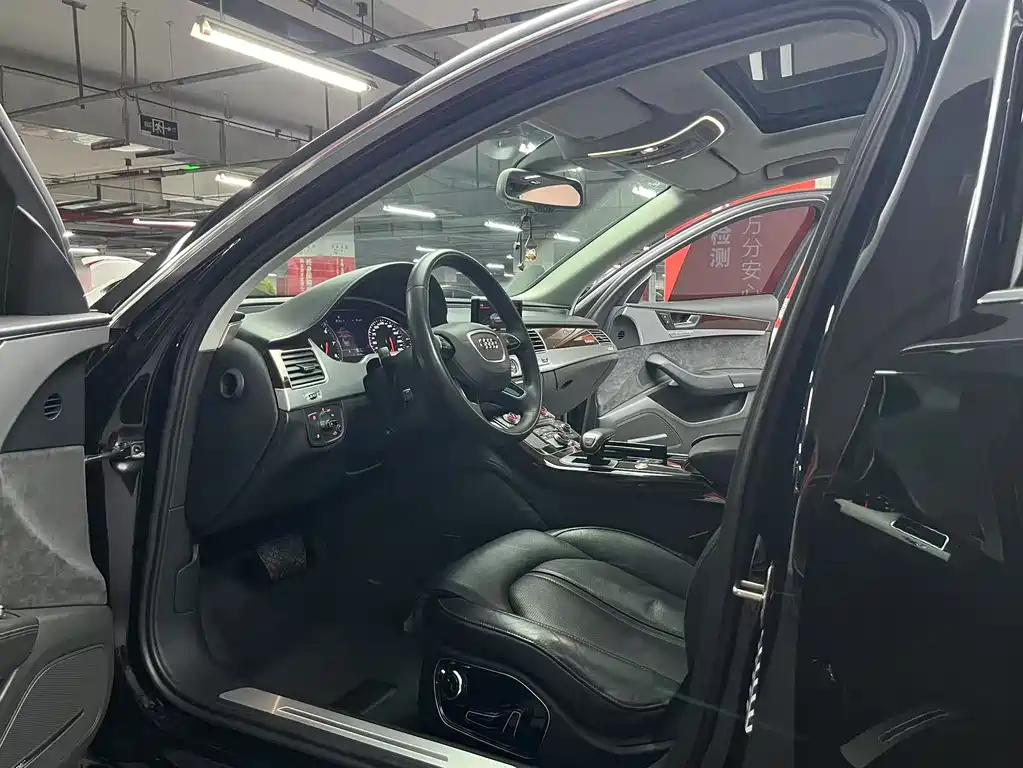 Audi A8 2012