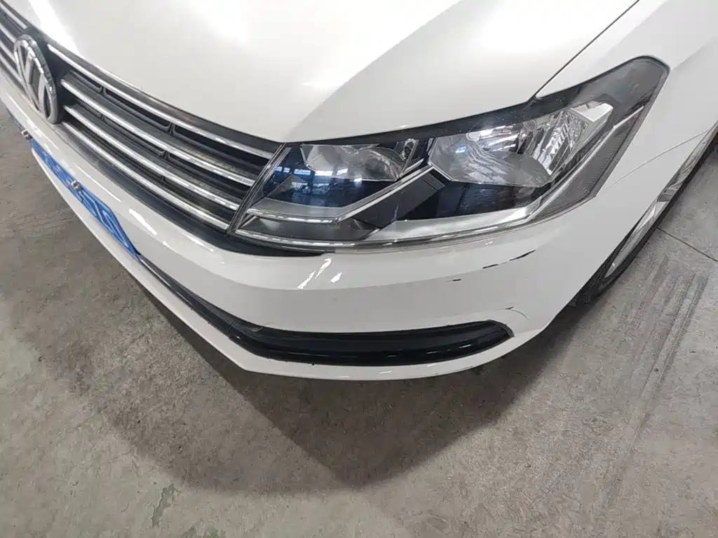 Volkswagen Lavida 2018 — фото 24