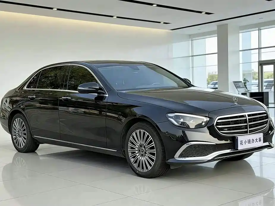 Mercedes-Benz E-Class 2023 — фото 1