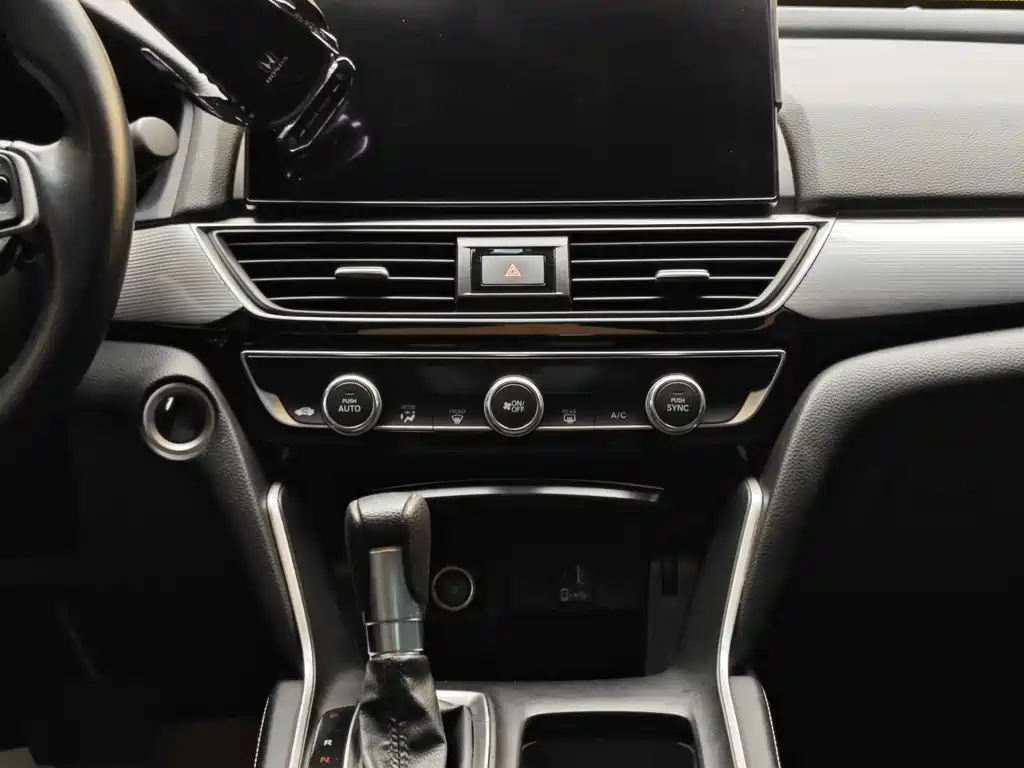 Honda Inspire 2023 — фото 18