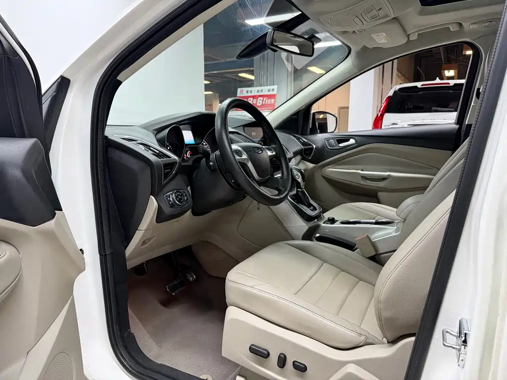 Ford Kuga 2013