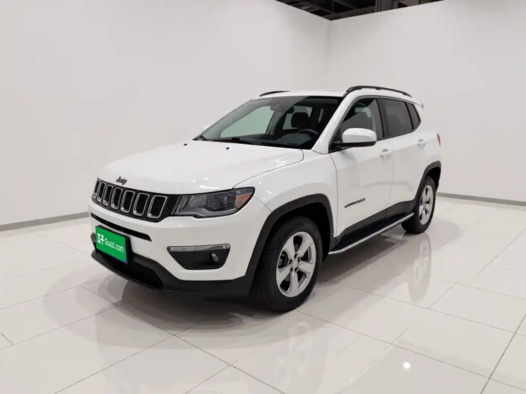 Jeep Compass 2018 — фото 1