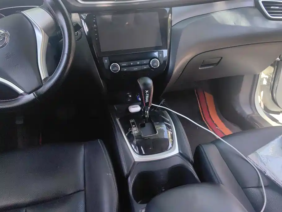 Nissan X-Trail 2015 — фото 16