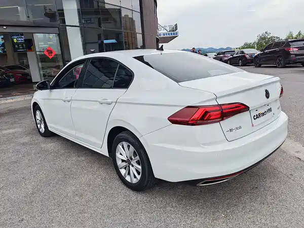 Volkswagen Bora 2021