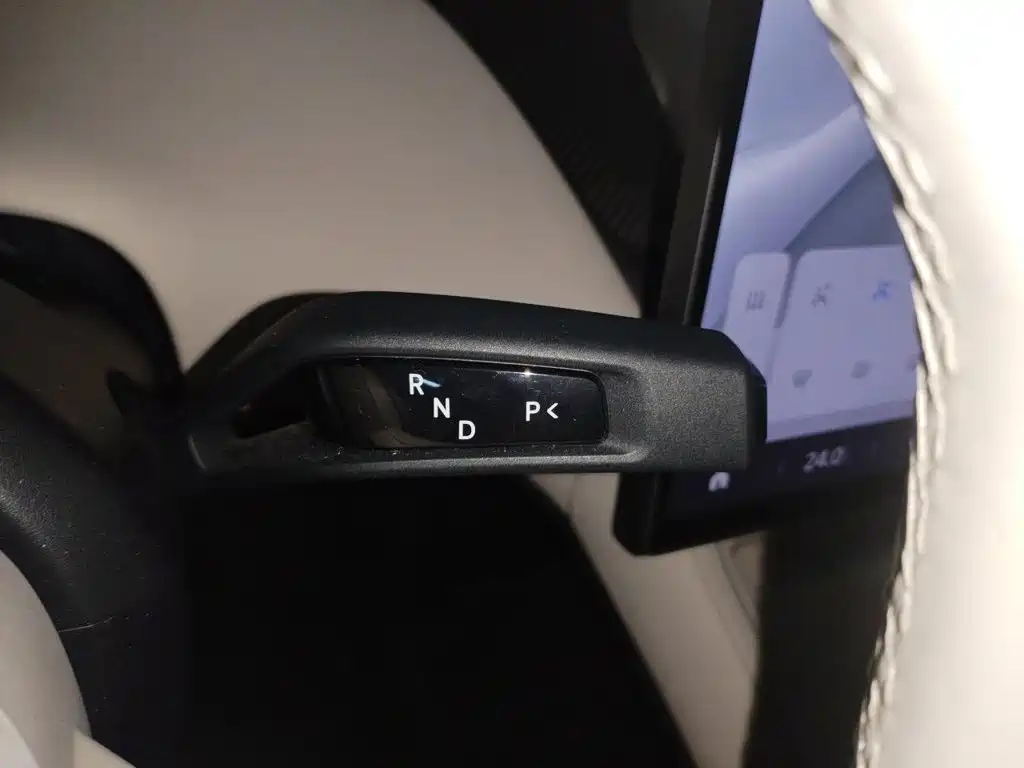 Xiaomi YU7 2025 — фото 10