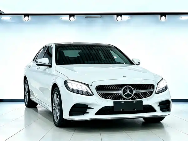 Mercedes-Benz C-Class 2021