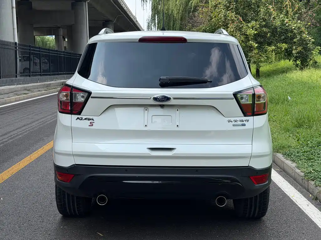 Ford Kuga 2017 — фото 17