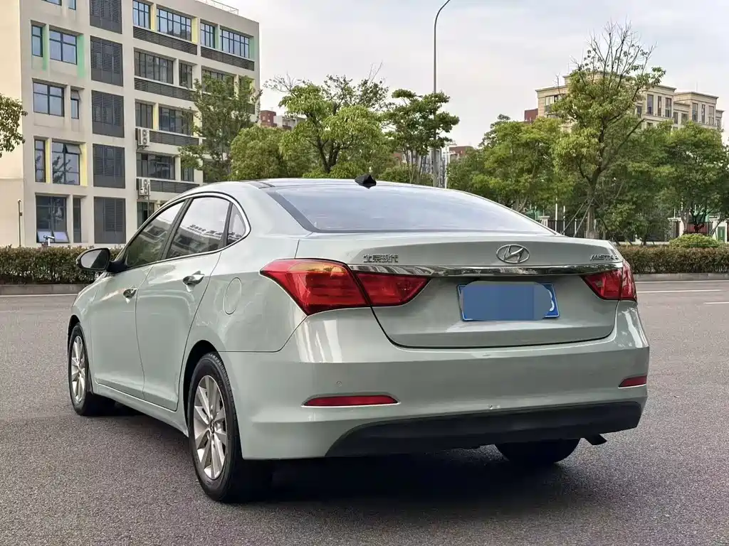 Hyundai Mistra 2014 — фото 6