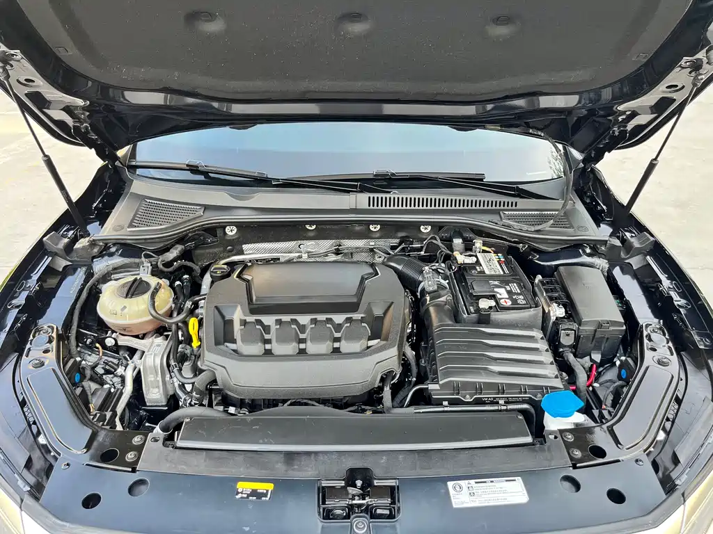 Volkswagen Passat 2023 — фото 15