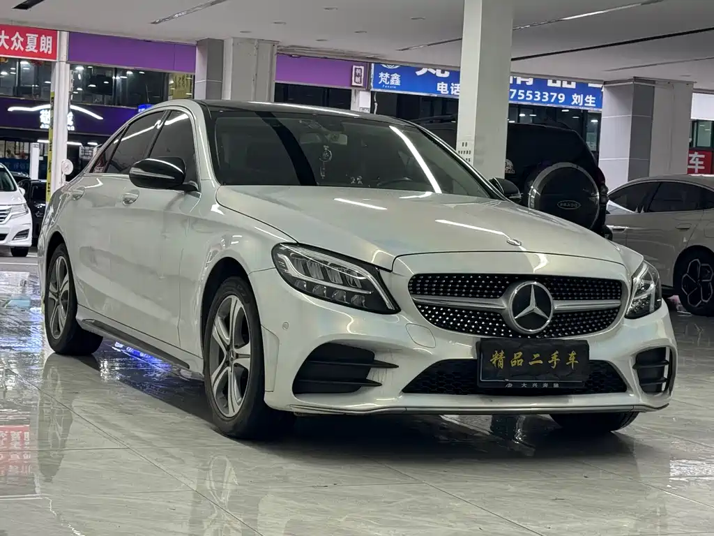 Mercedes-Benz C-Class 2020