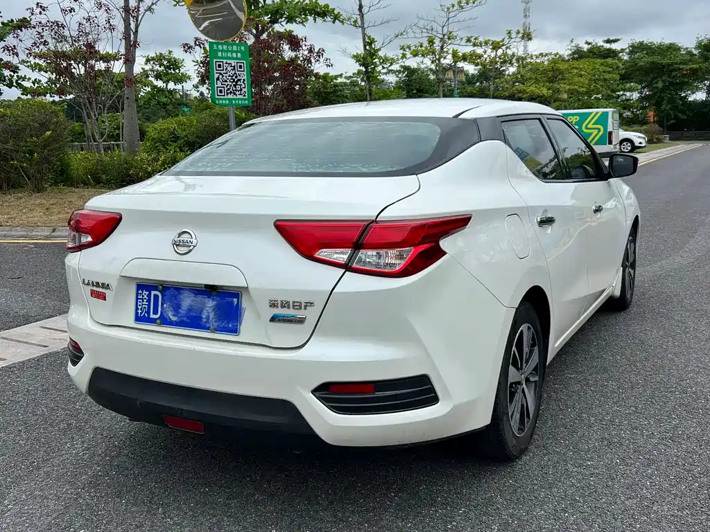 Nissan Bluebird 2020