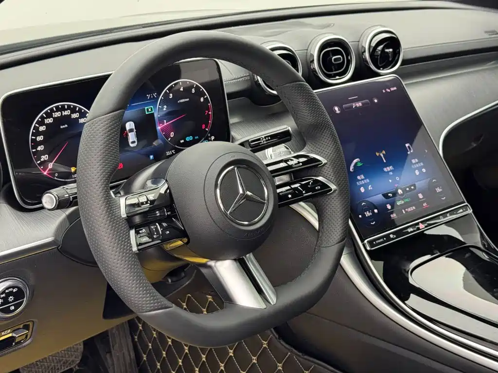 Mercedes-Benz C-Class 2022 — фото 17