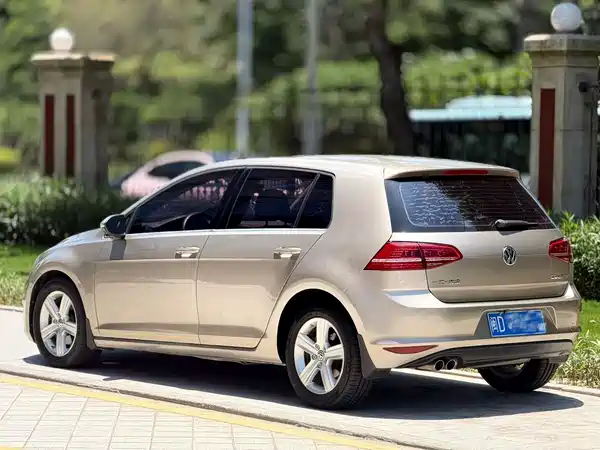 Volkswagen Golf 2014