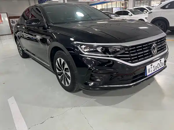 Volkswagen Passat 2023