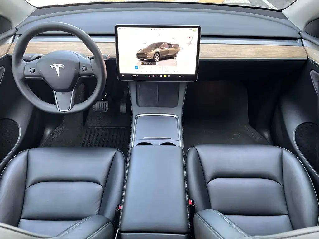 Tesla Model Y 2022 — фото 9