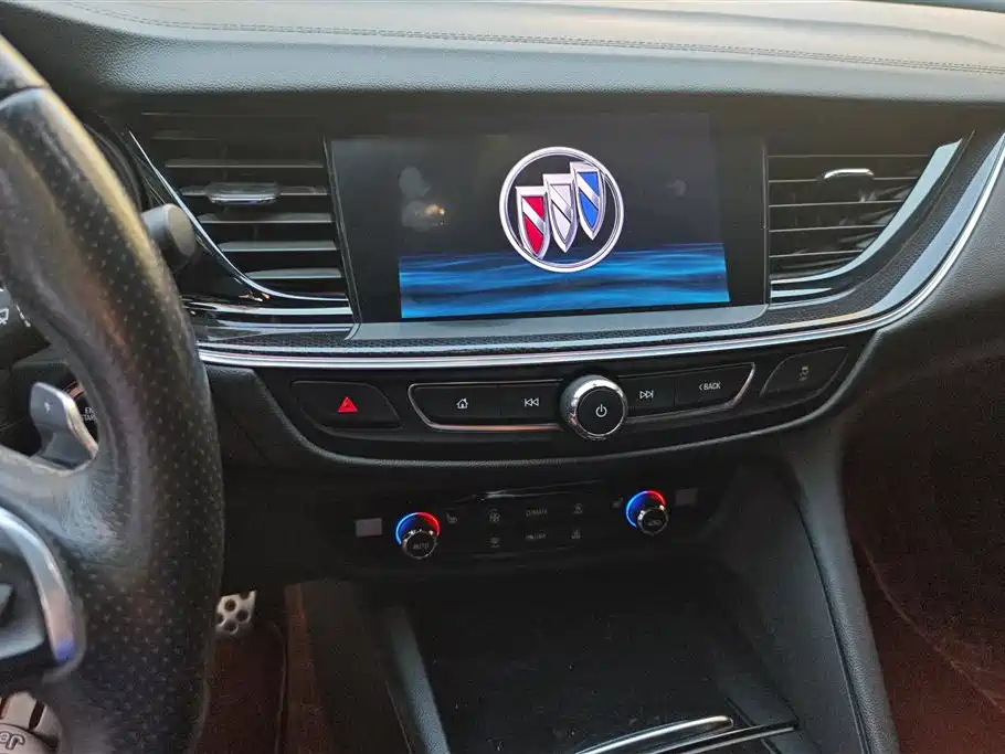 Buick Regal 2020 — фото 13