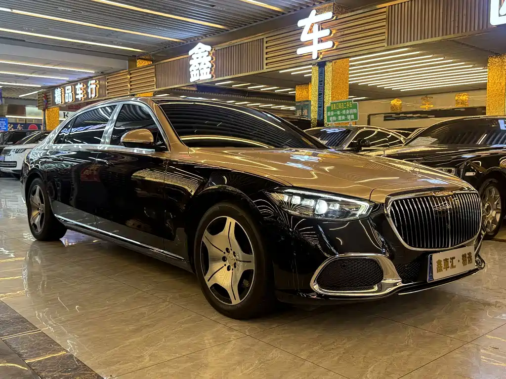 Mercedes-Benz Maybach S-Class 2025