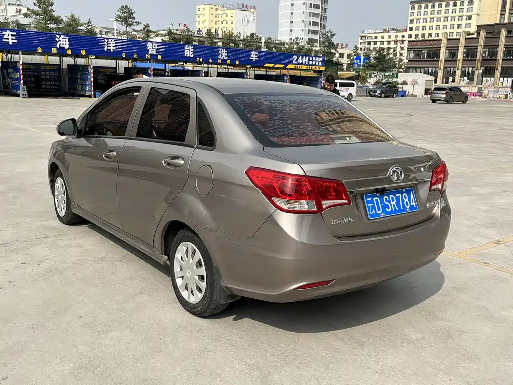 BAIC E-Series 2015 — фото 7