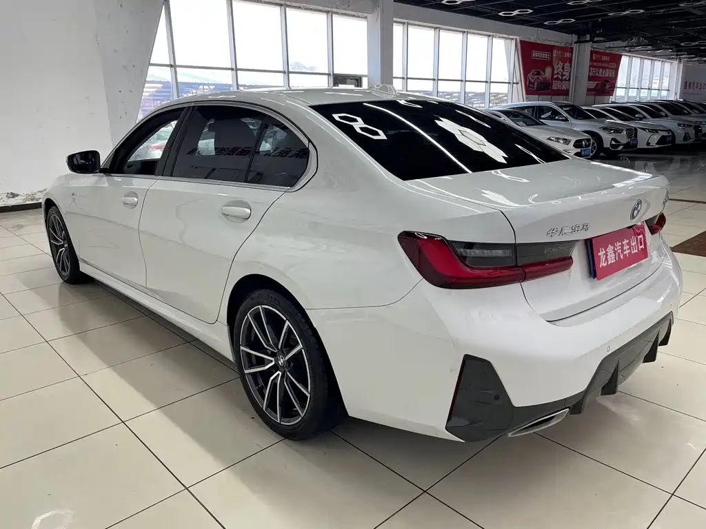 BMW 3 Series 2023