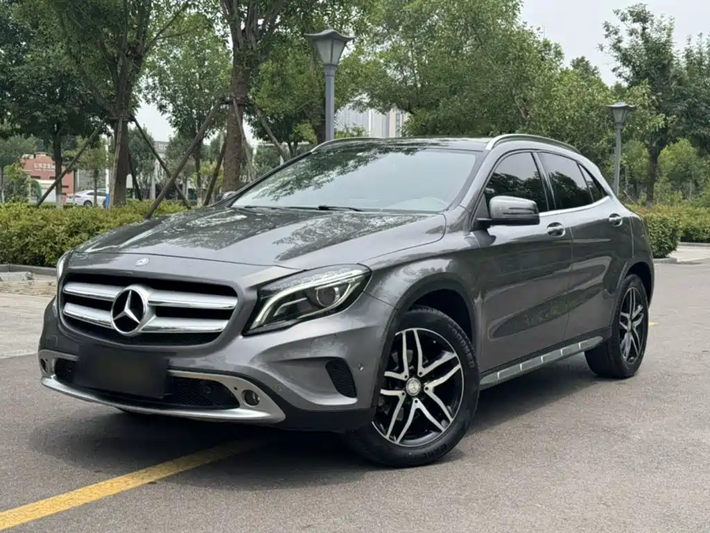 Mercedes-Benz GLA 2016
