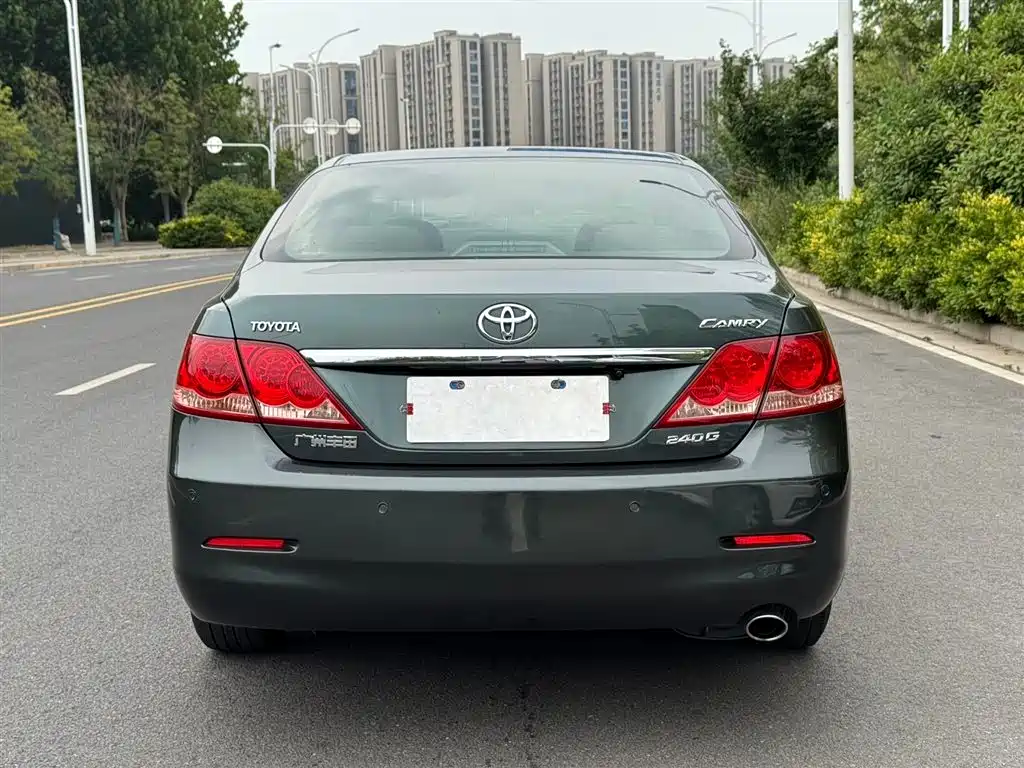 Toyota Camry 2008 — фото 5