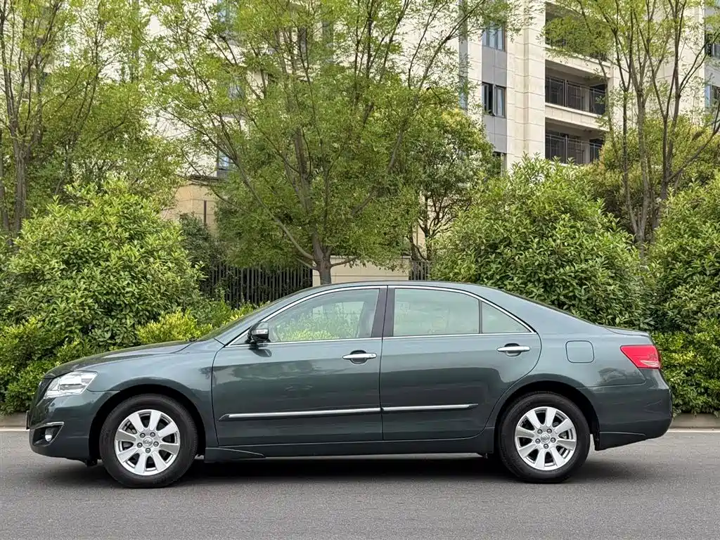 Toyota Camry 2008 — фото 3