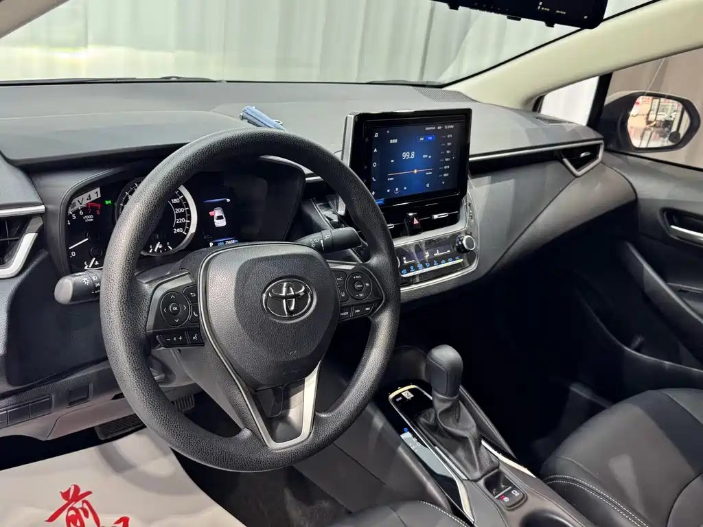 Toyota Corolla 2022 — фото 11