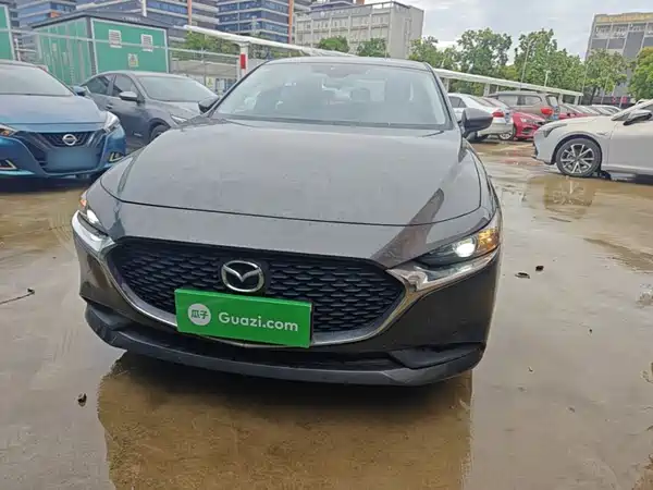 Mazda 3 Axela 2023