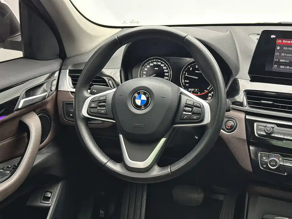 BMW X1 2020 — фото 10
