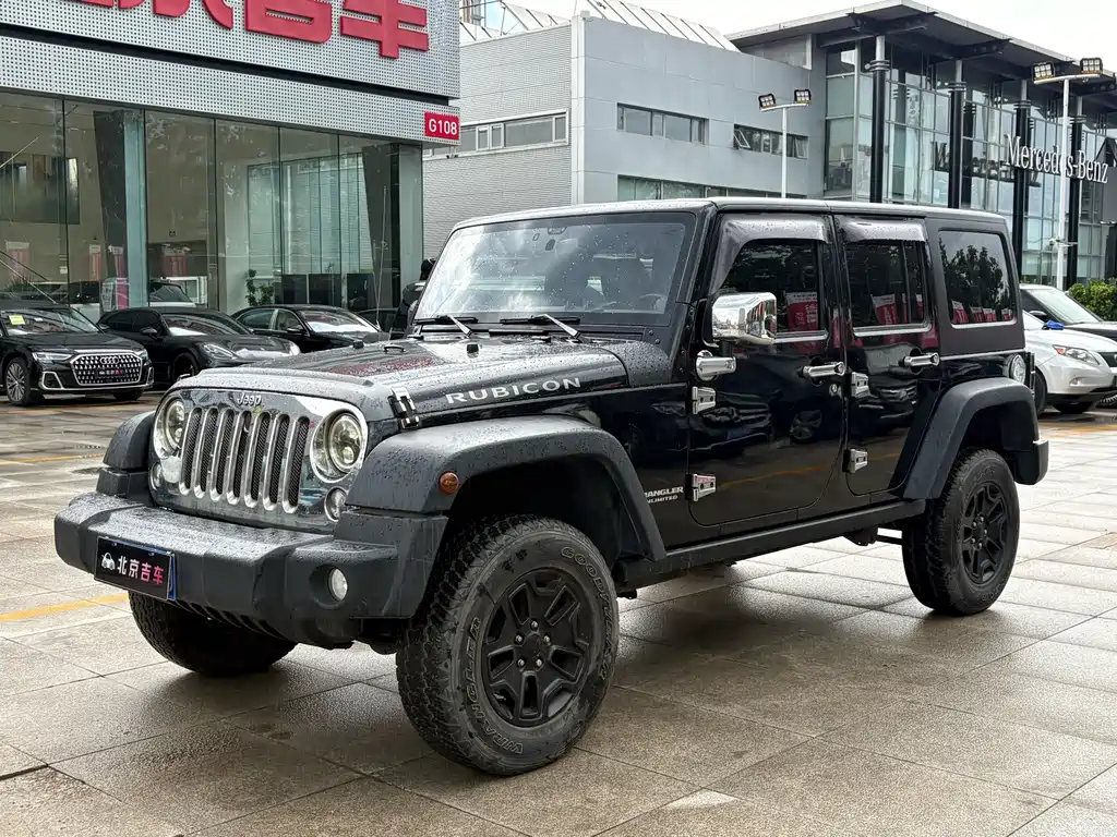 Jeep Wrangler 2014 — фото 1