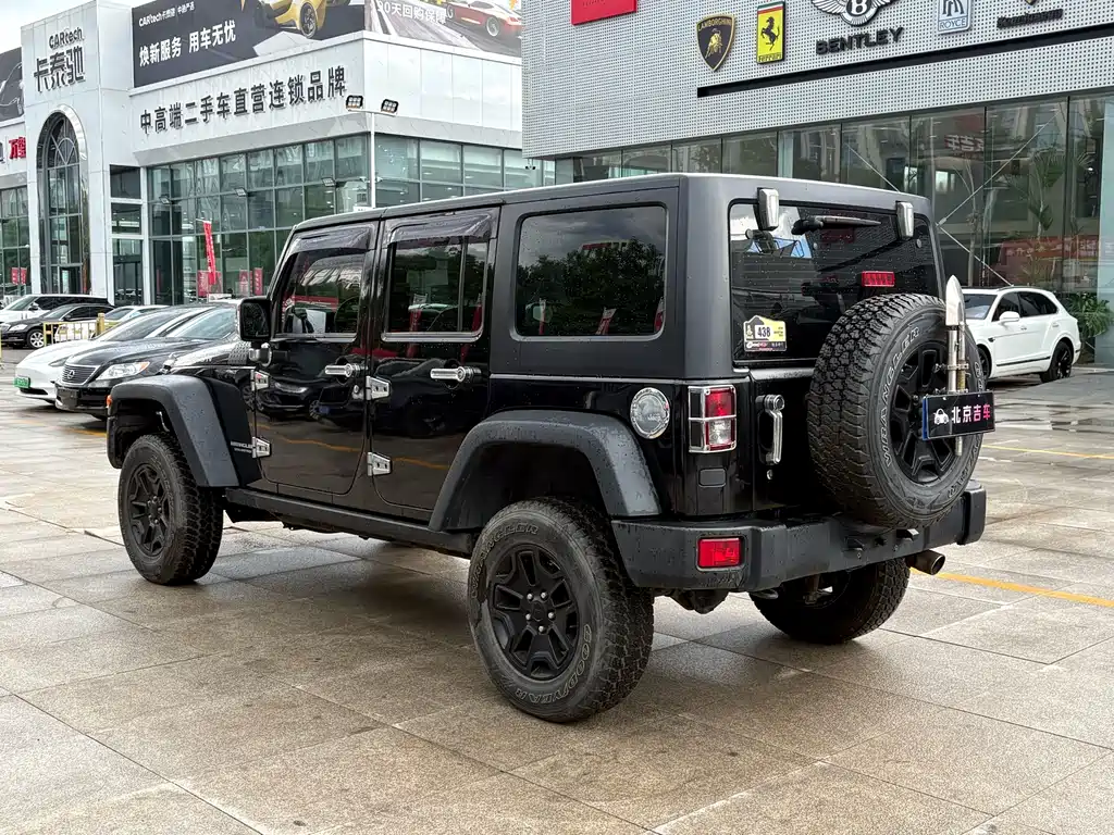 Jeep Wrangler 2014 — фото 5