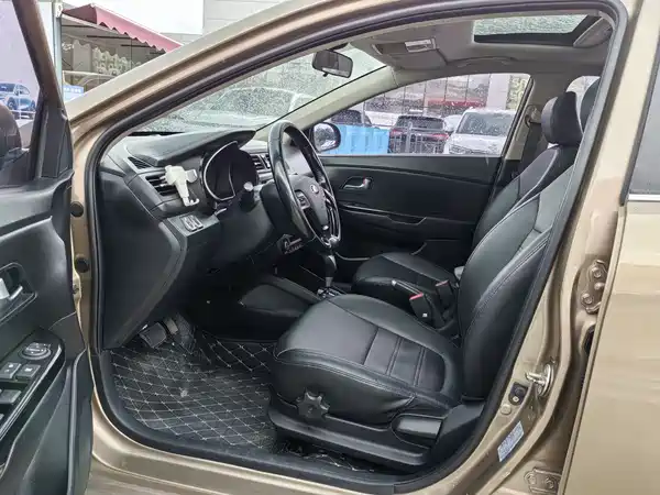 Kia K2 2015