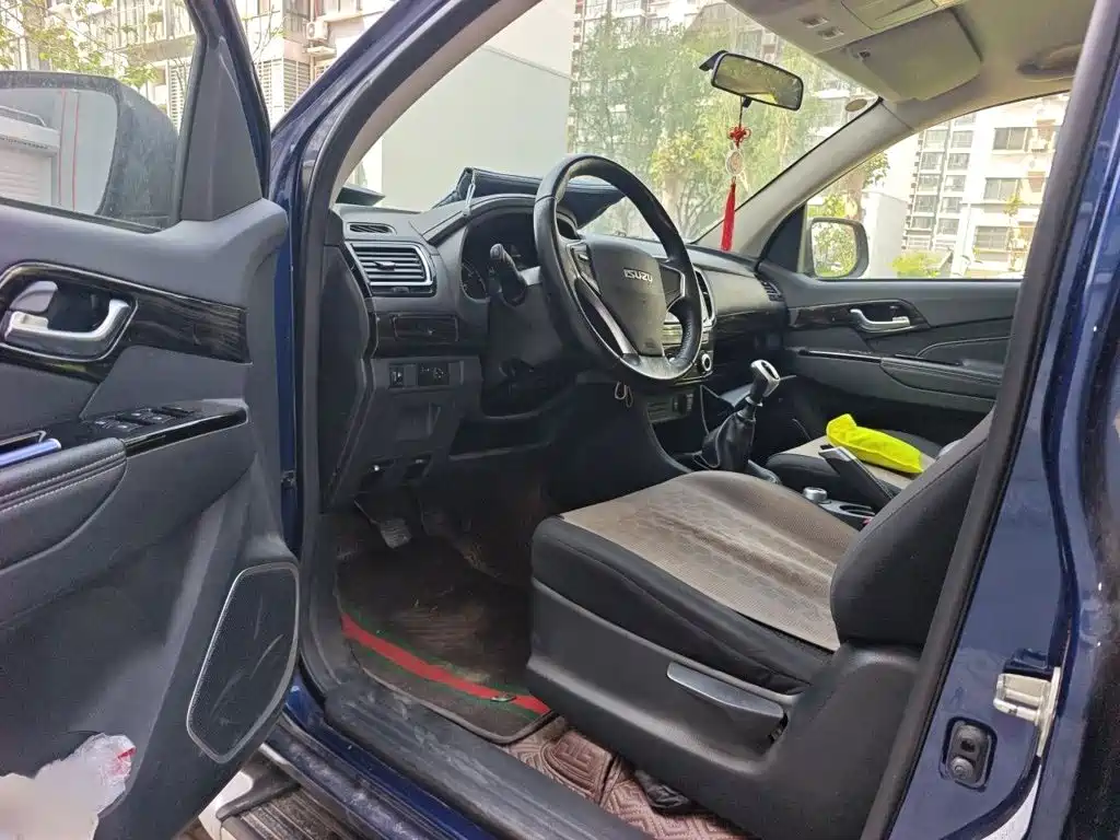 Isuzu Lingtuo 2022 — фото 14