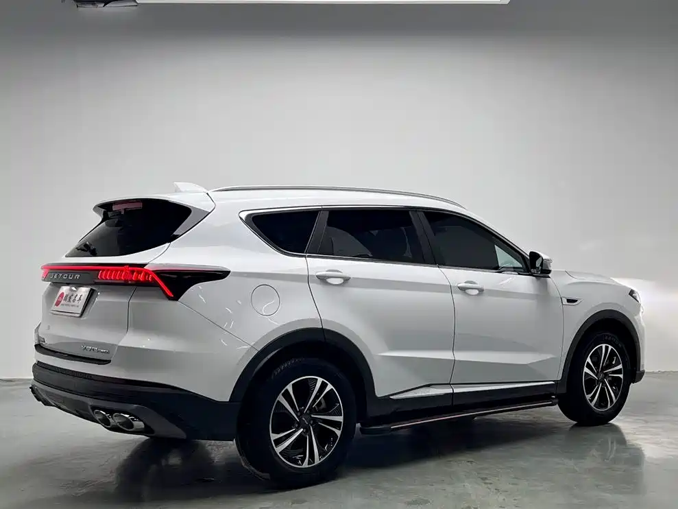 Jetour X70 PLUS 2023 — фото 18