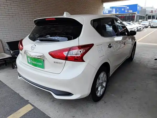 Nissan Tiida 2022