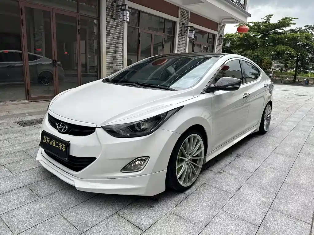Hyundai Elantra 2016