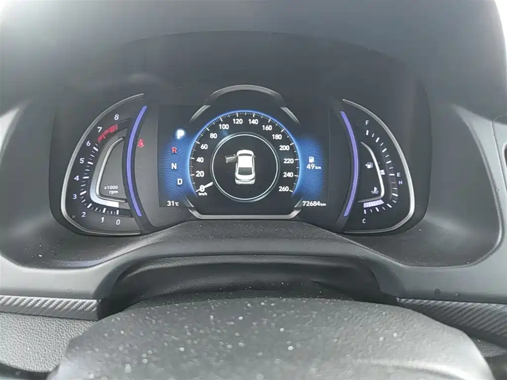 Hyundai Elantra 2019 — фото 12