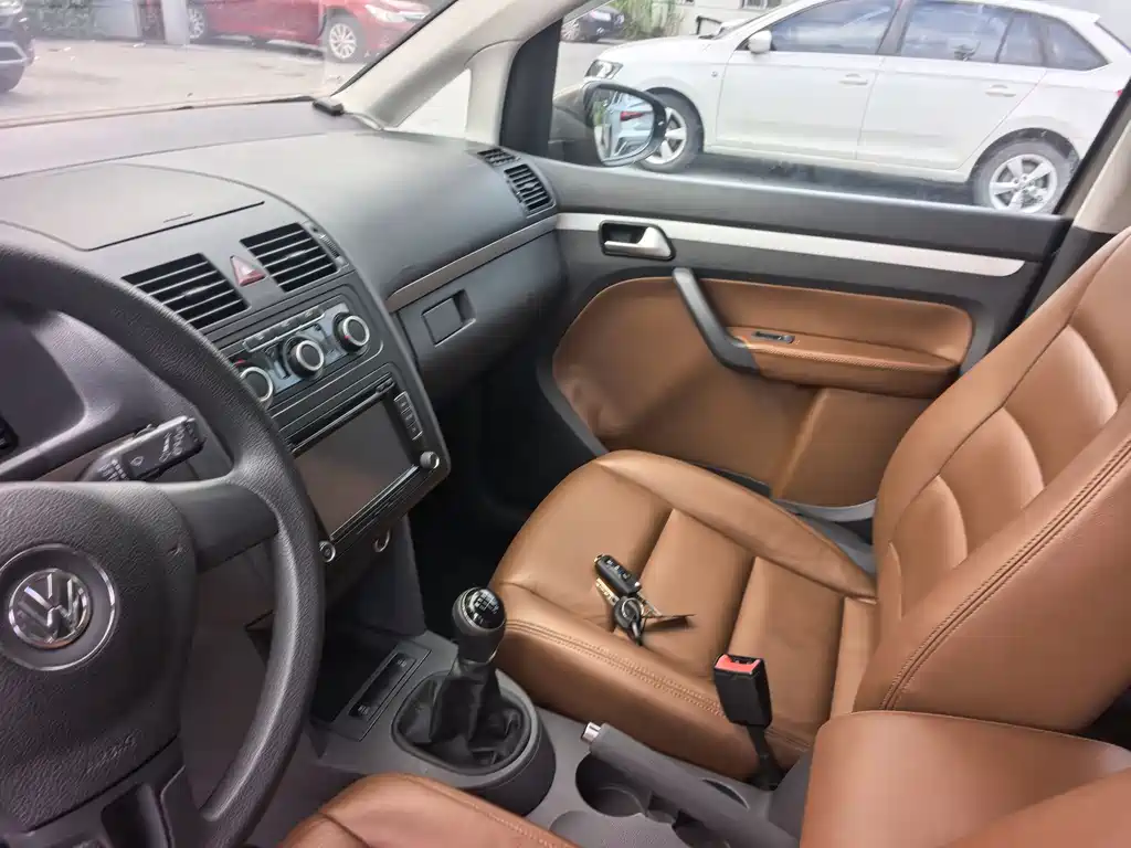 Volkswagen Touran 2015