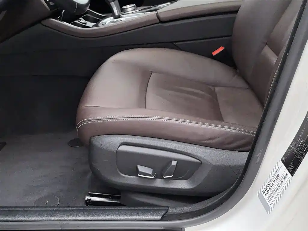 BMW 5 Series 2014 — фото 20