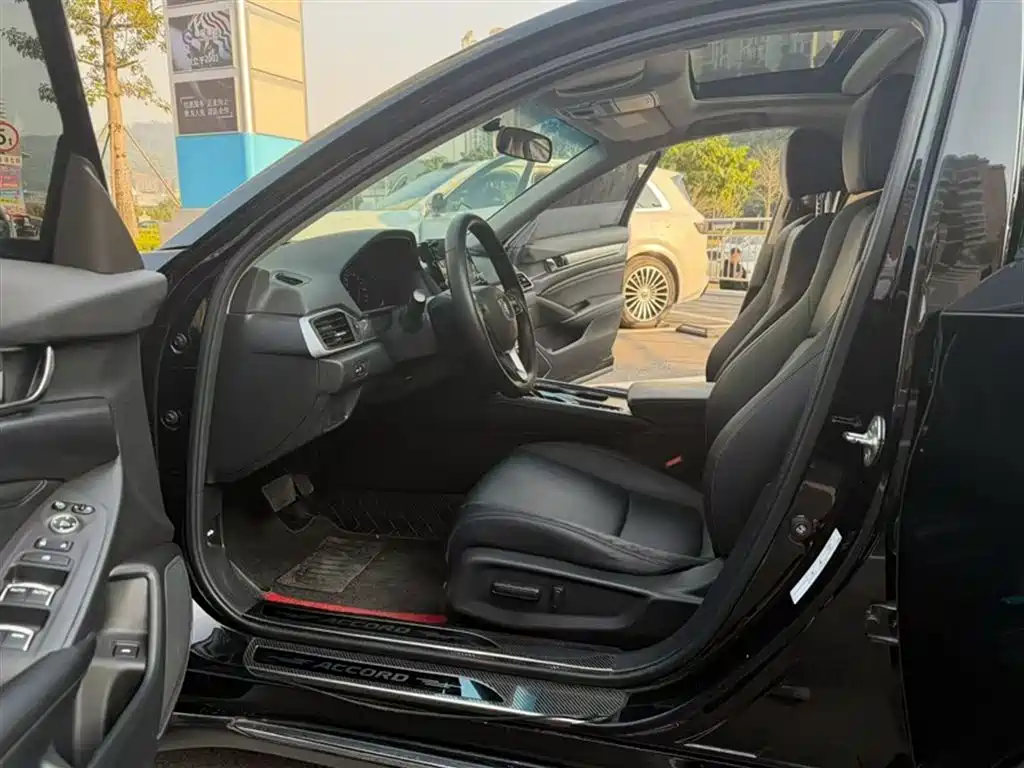 Honda Accord 2021 — фото 13