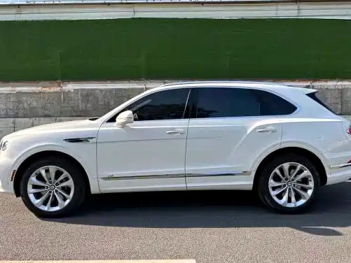 Bentley Bentayga 2023