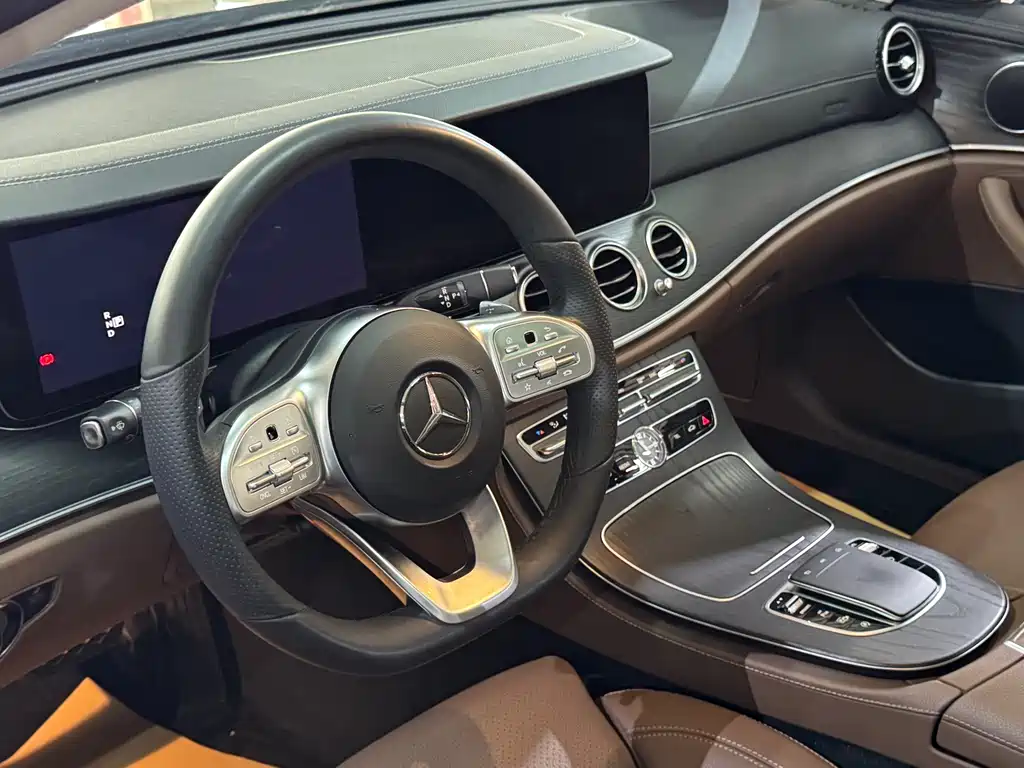 Mercedes-Benz E-Class 2020 — фото 6